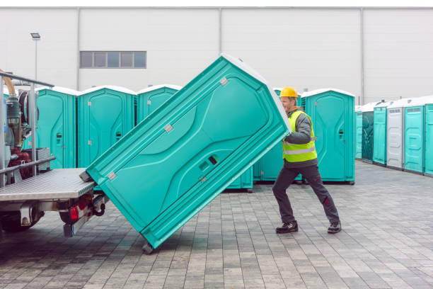 Best Porta potty delivery and setup  in St Peters, MO